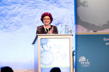 Dr. Andrea Ammon speaking at ESCAIDE